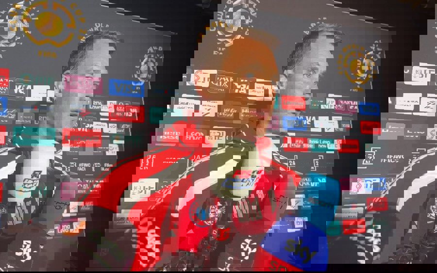 2205056