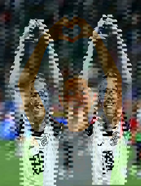 2204825