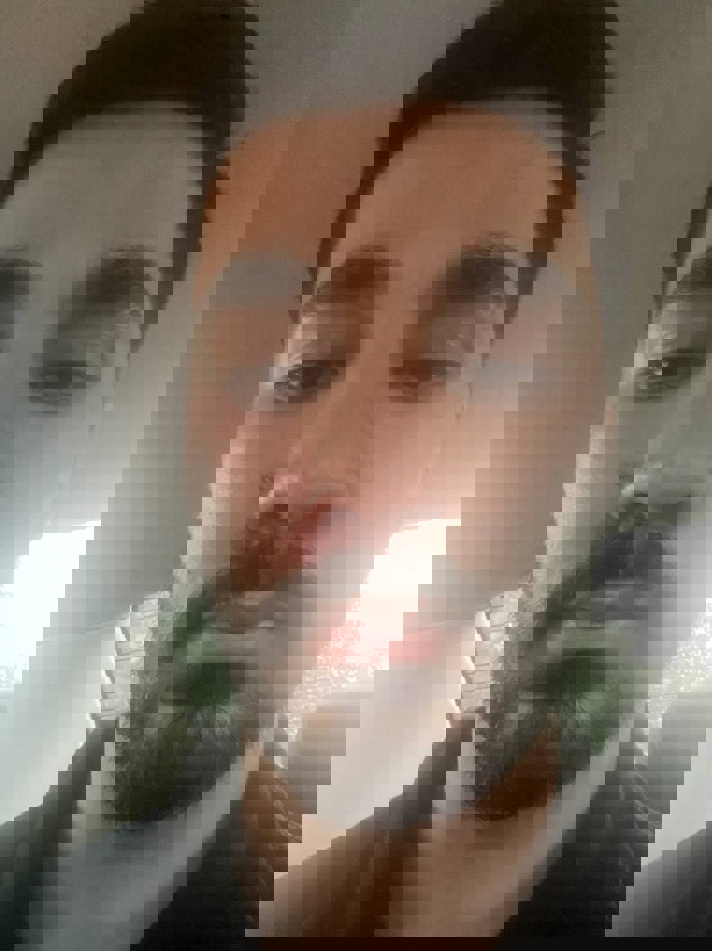 2204986