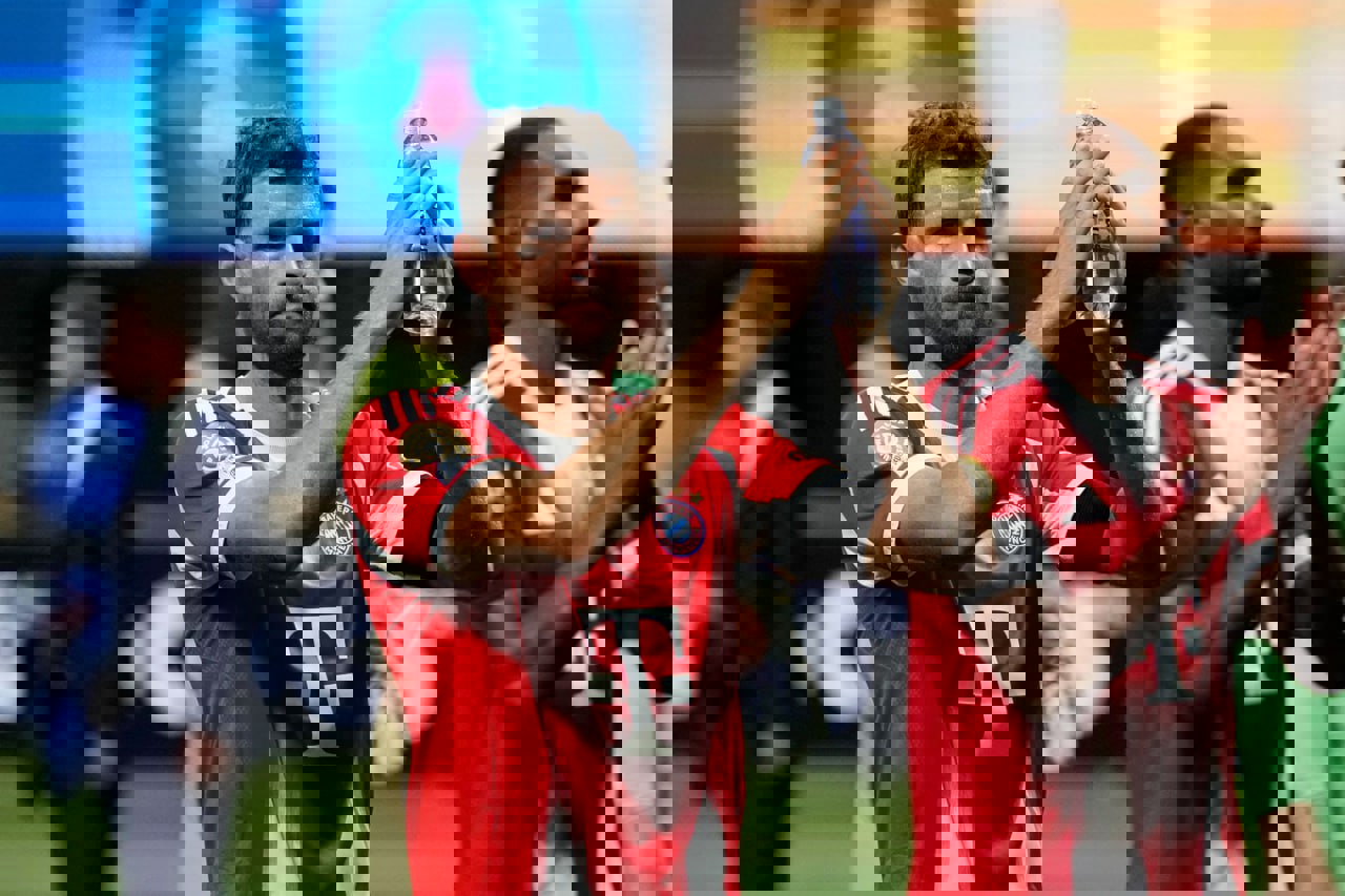 2205022