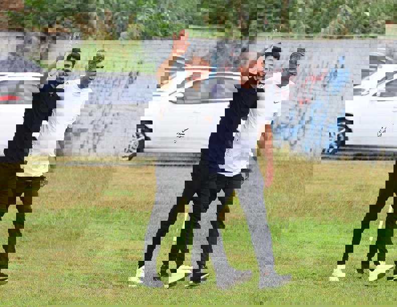2205076