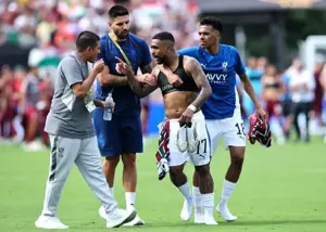 ستاره الهلال در آستانه اخراج: به هواداران فحاشی کرد!‏
