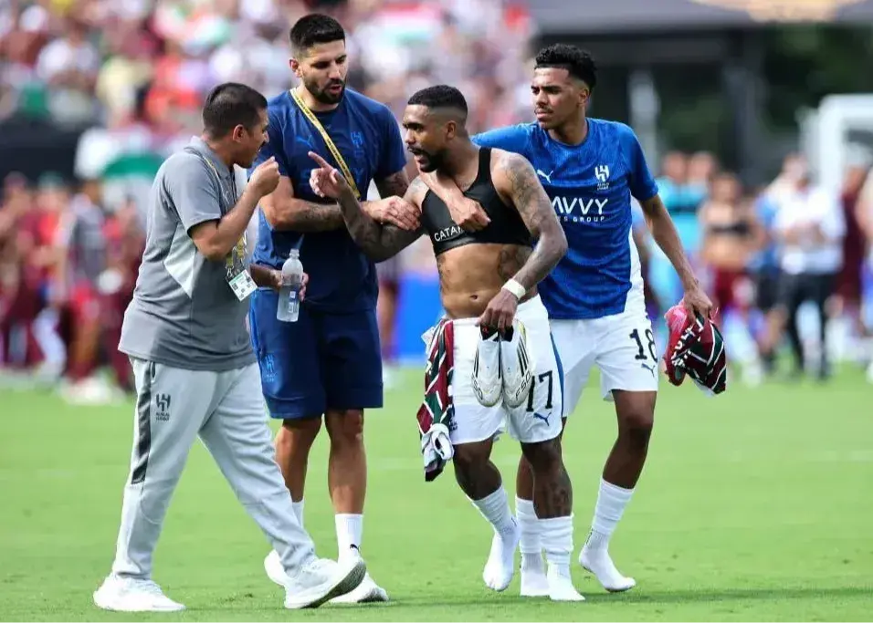 ستاره الهلال در آستانه اخراج: به هواداران فحاشی کرد!‏