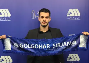 کاپیتان فولاد در جمع شاگردان تارتار