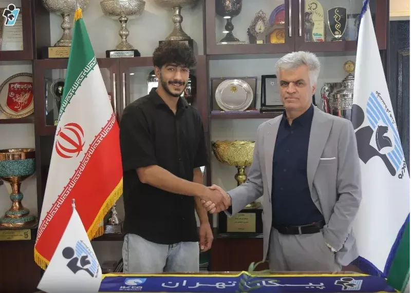 رضا محمدی در جمع شاگردان دقیقی / پیکان، یک گلزن جوان جذب کرد (عکس)