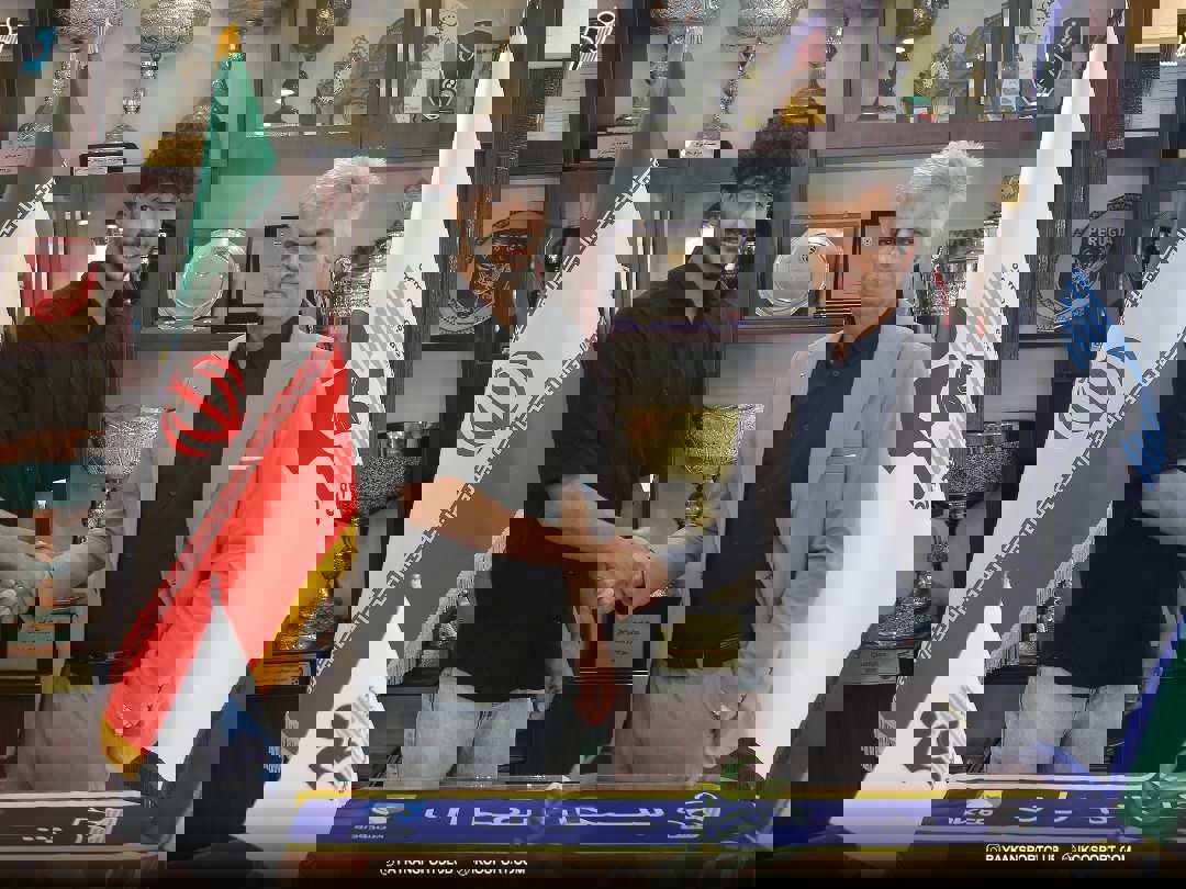 2205361