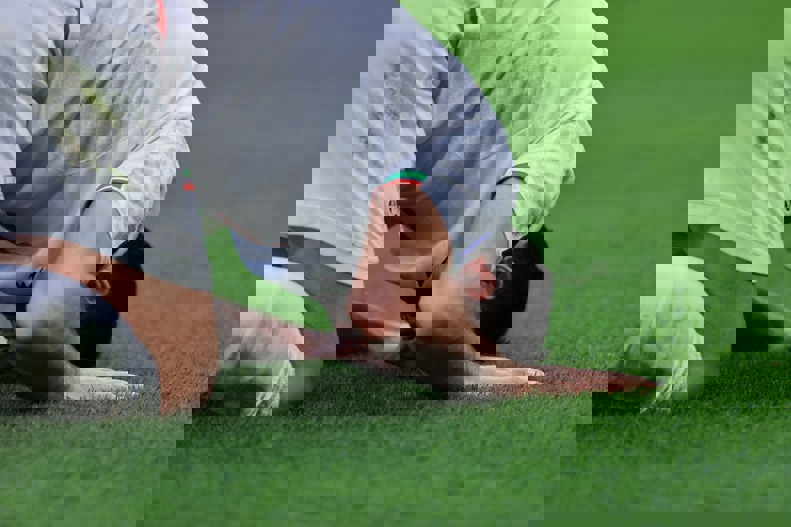 2205403