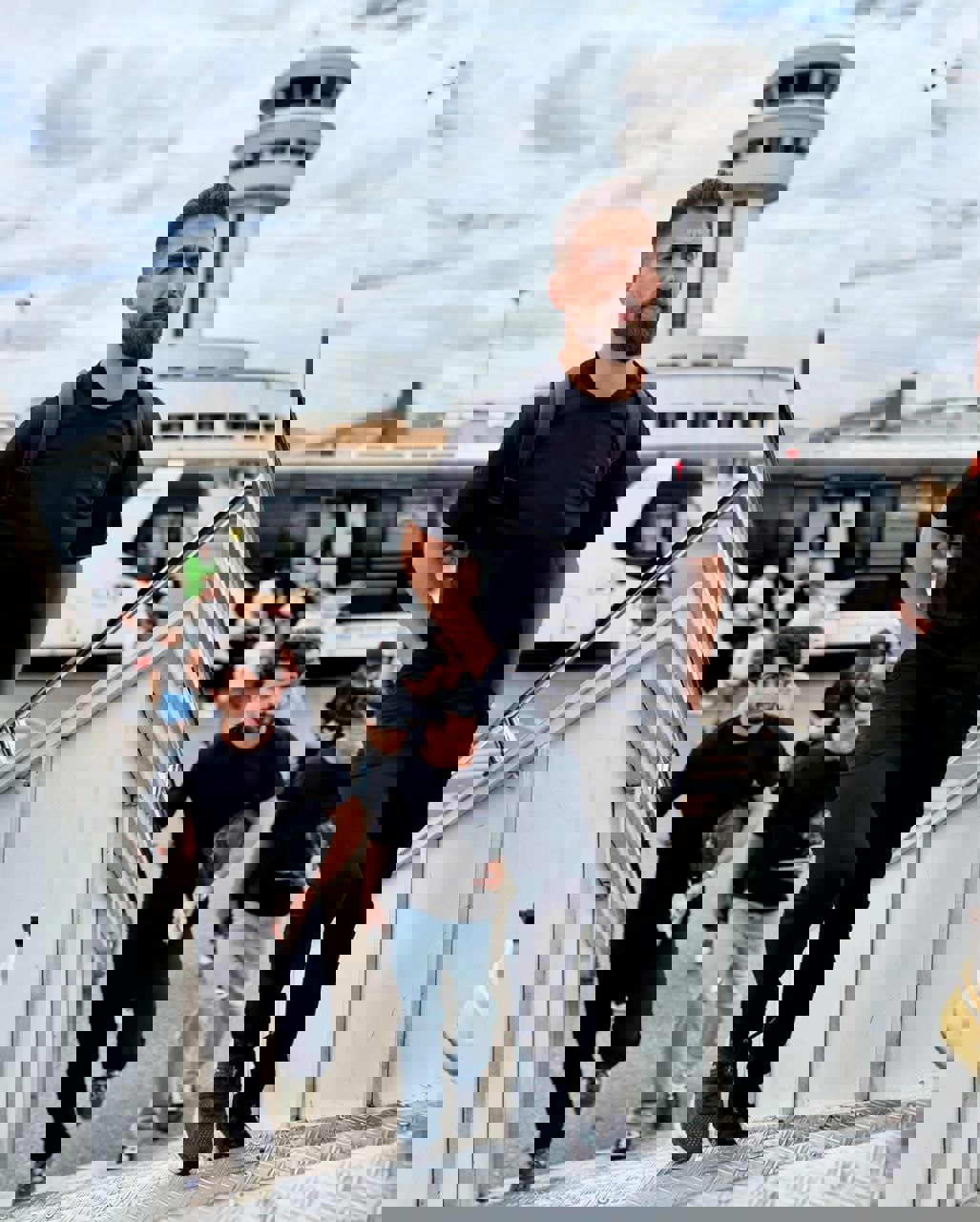 2205474