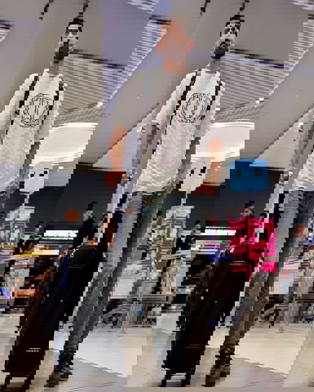 2205484