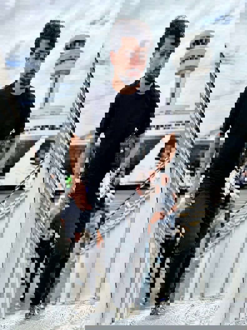 2205903