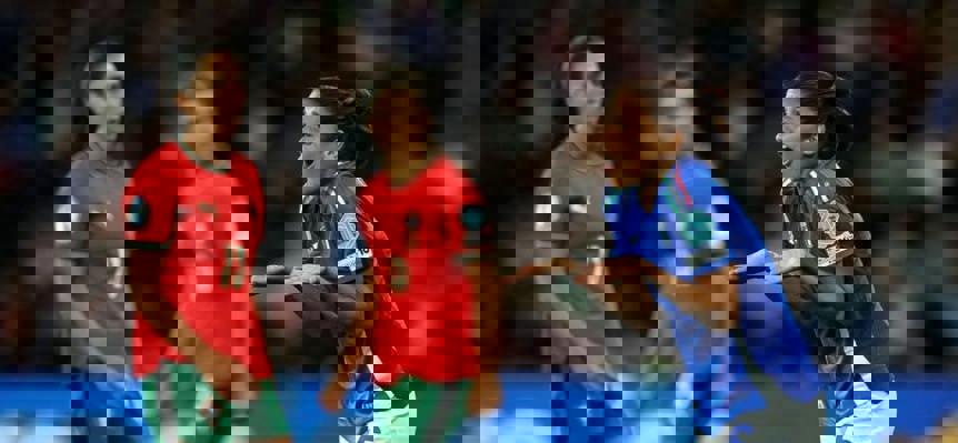 2205637