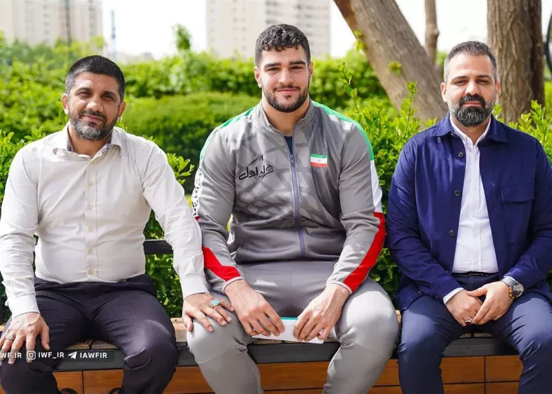 به اردو نیاید، از تیم ملی امید هم محروم می شود / واکنش تند دبیر به تغییر تابعیت ستاره سنگین وزن