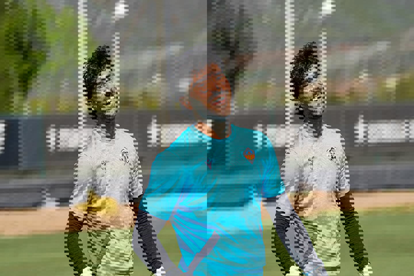 2205830