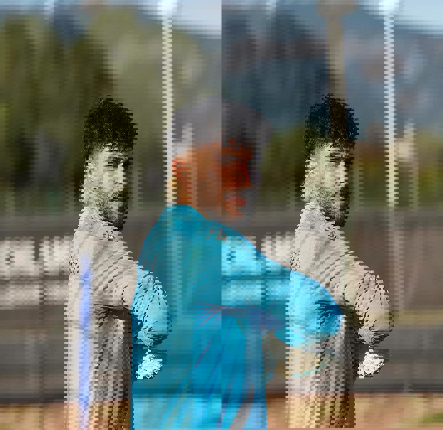2205829