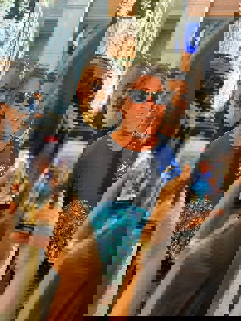 2205766