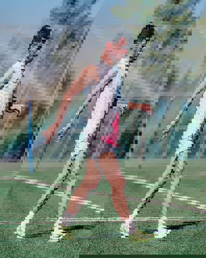 2205882
