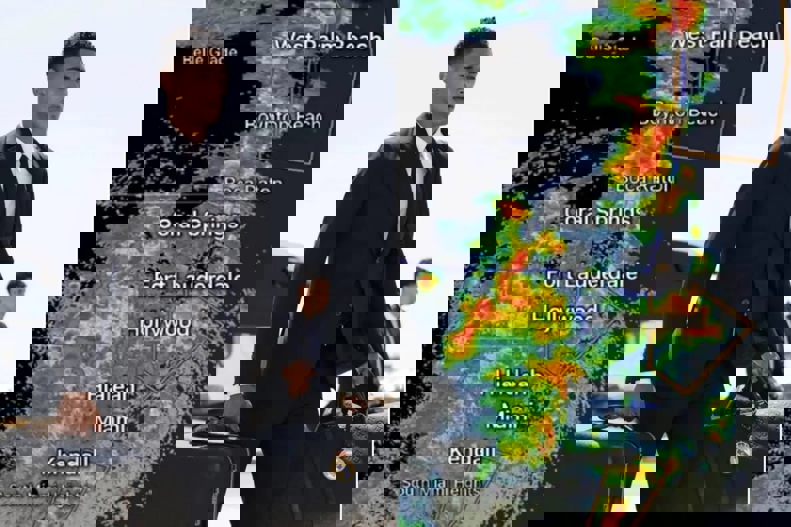 2205939