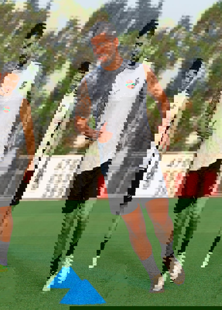 2205973