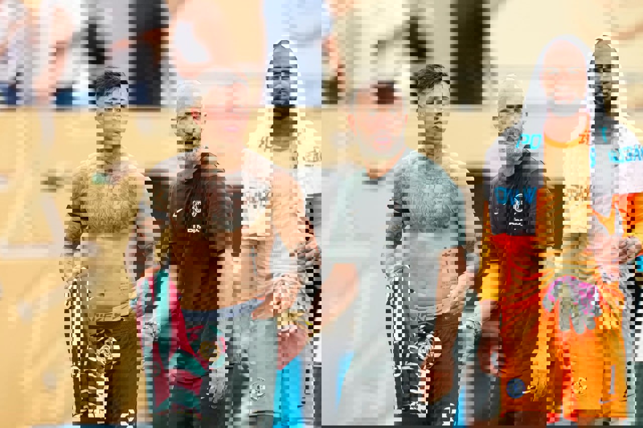 2205967