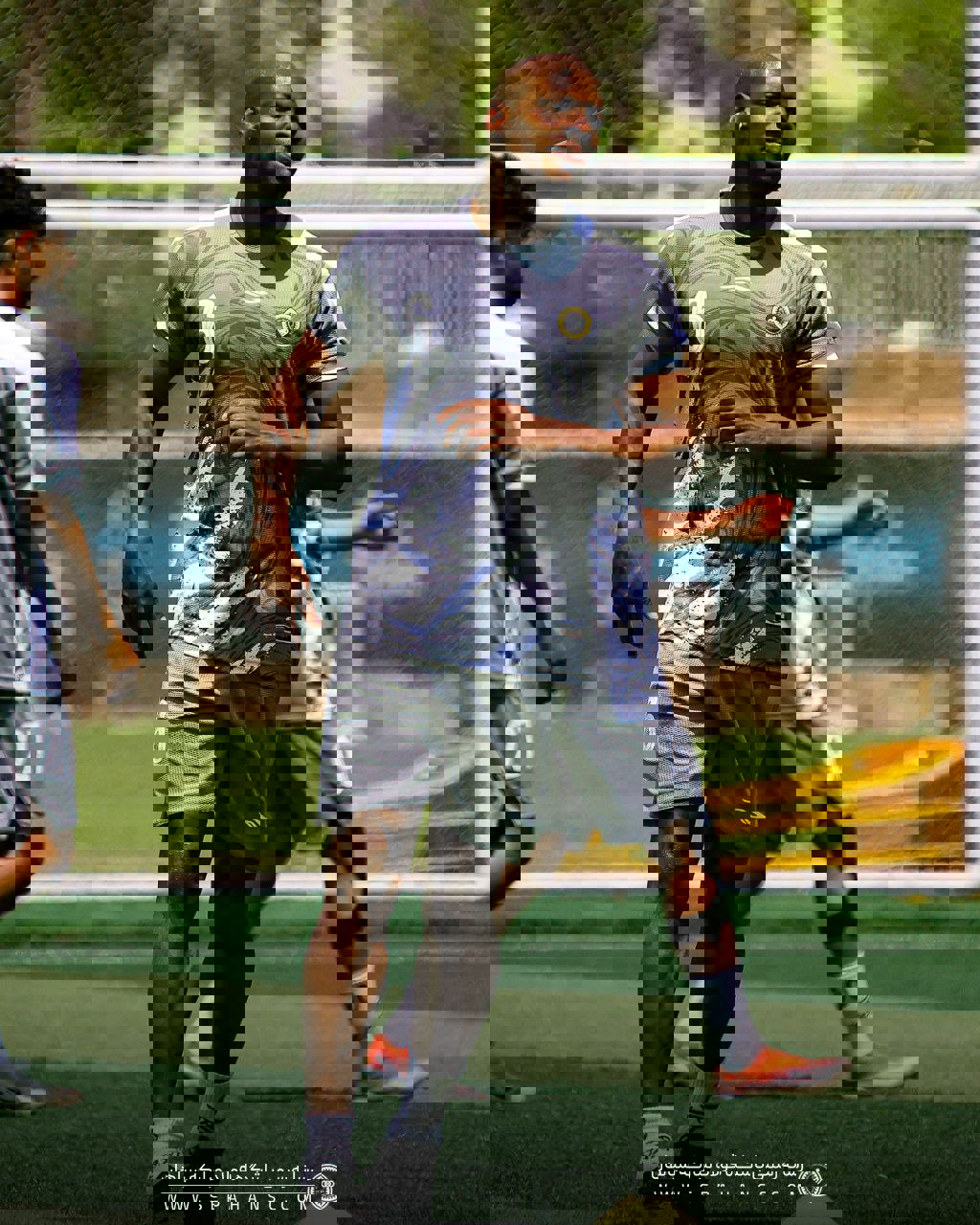 2206055