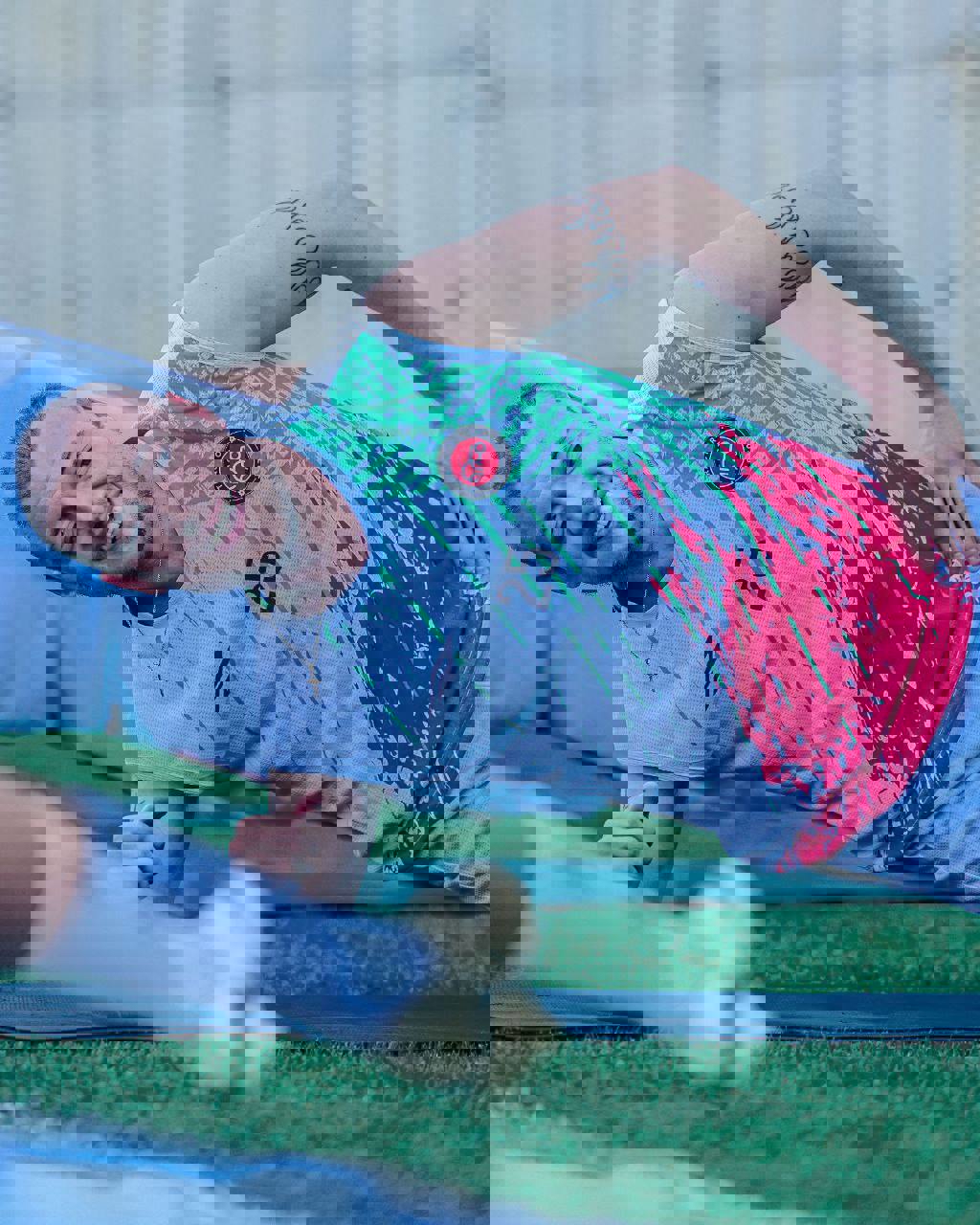 2206056