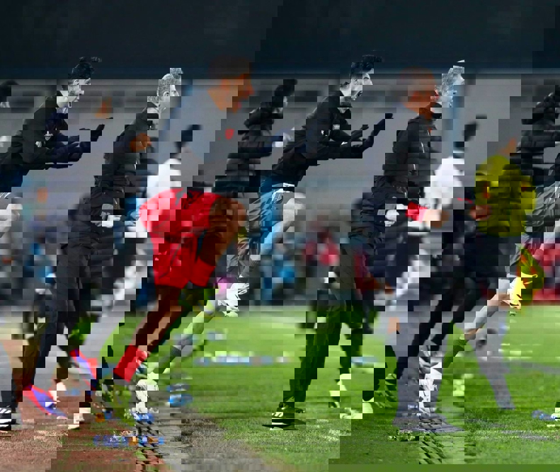 2206037