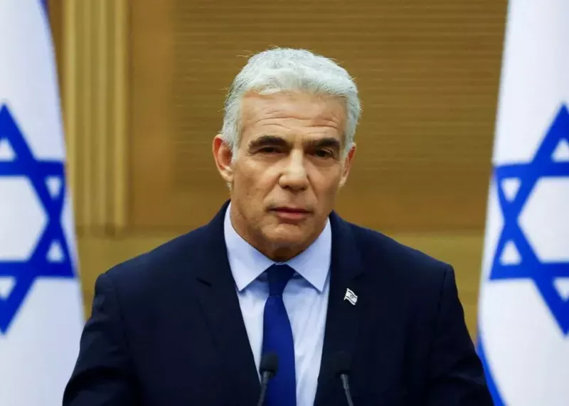 لاپید: باید از غزه عقب نشینی کنیم