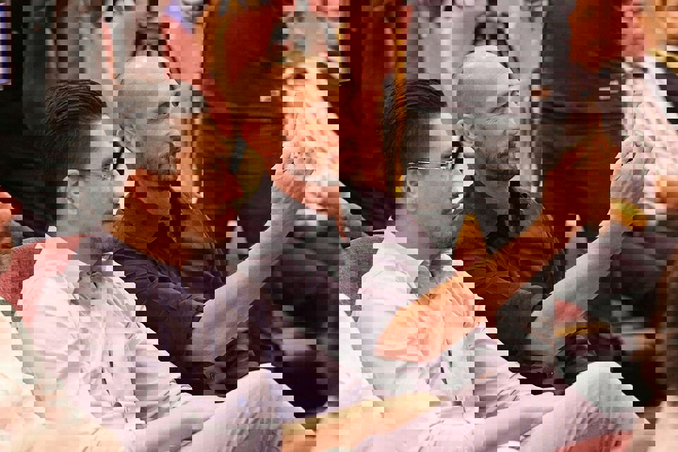 2206058