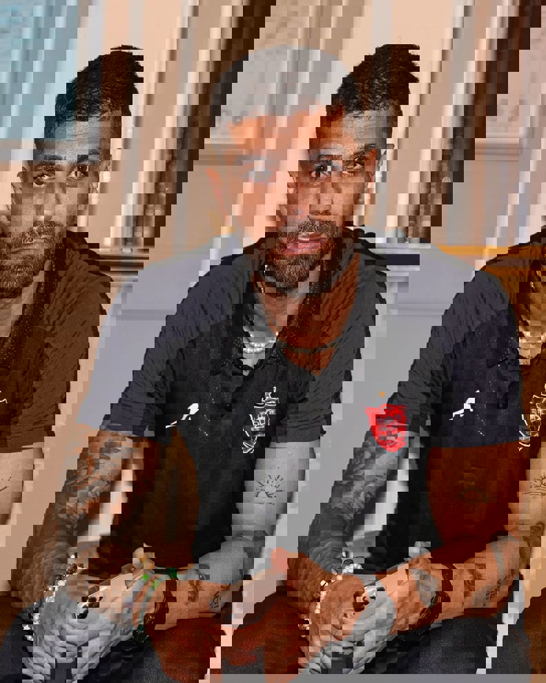 2206103