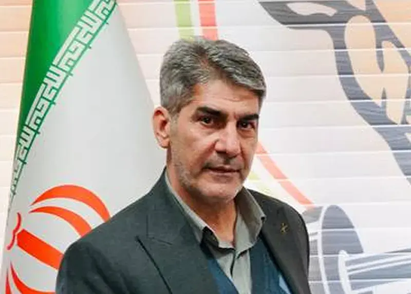 سرپرست فدراسیون بدنسازی در نزدیکی خط پایان