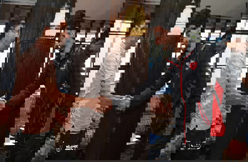 2206242