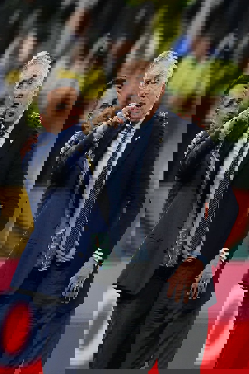 2206360