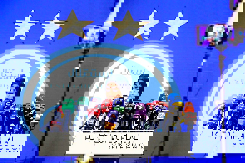 2206278