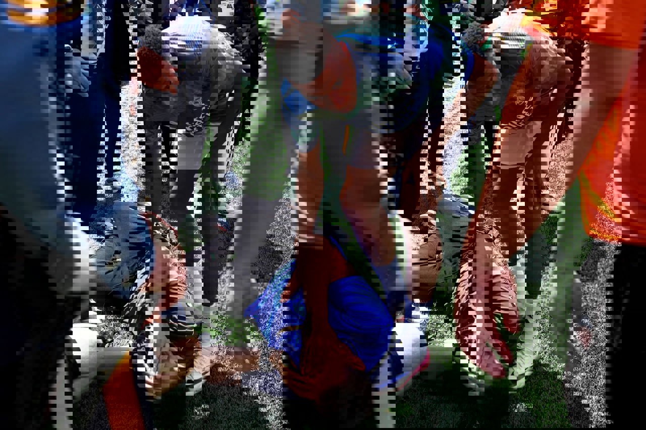 2206369