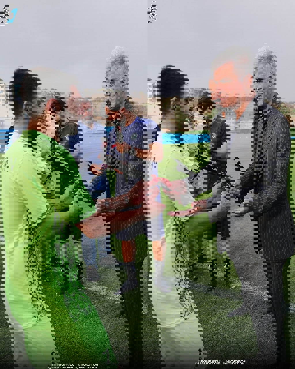 2206708