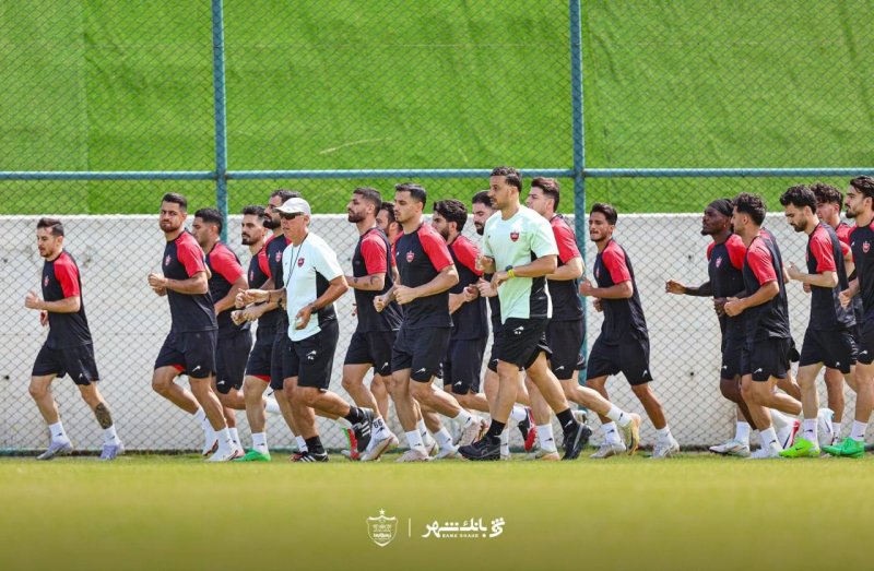 مذاکره پرسپوليس با سه بازیکن خارجی