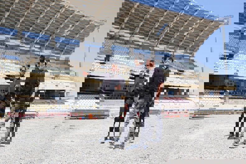 2206841
