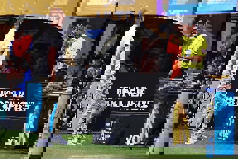 2206905