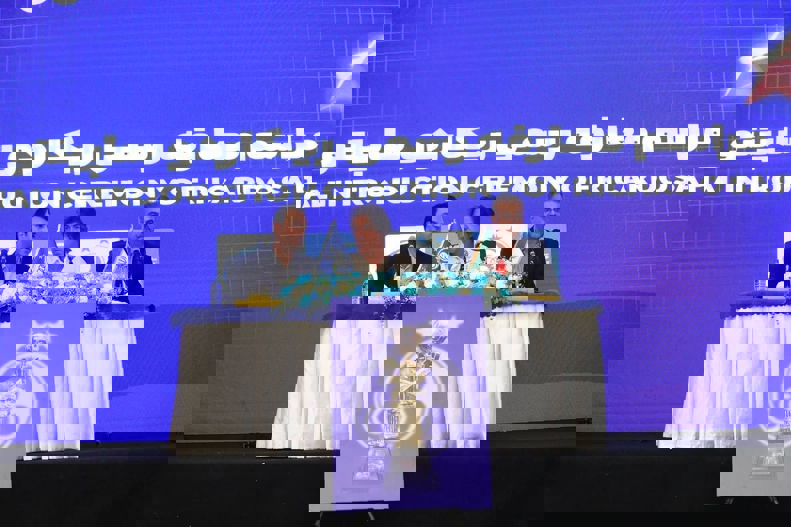 2206962
