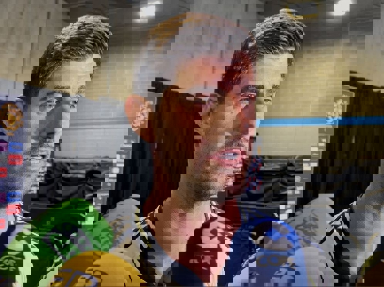 2207044
