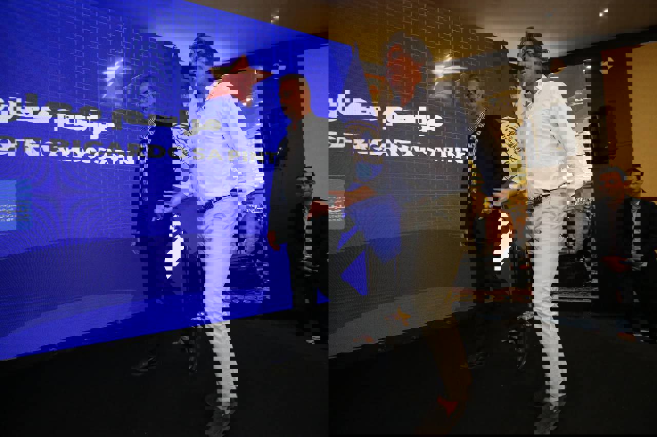 2206961