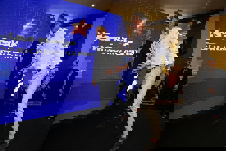 2206961