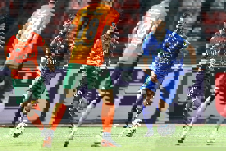 2206958