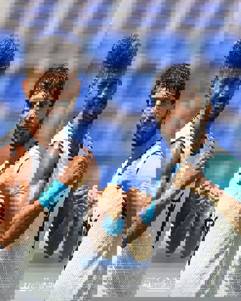 2207049