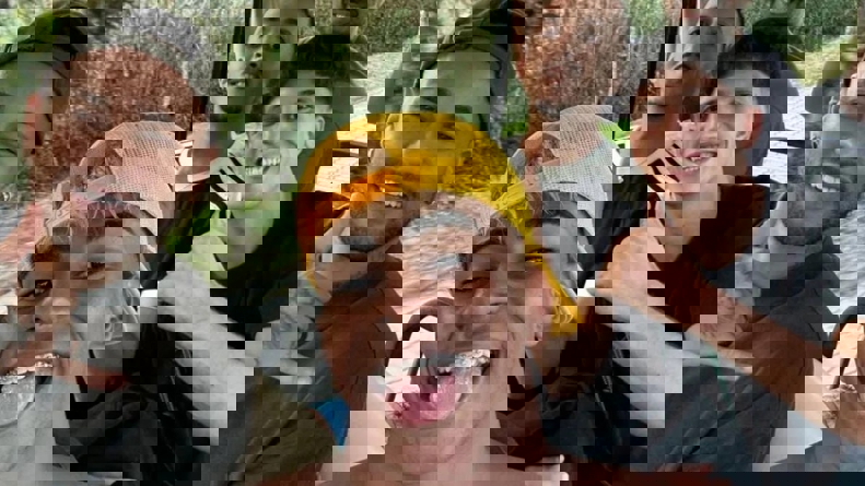 2207074