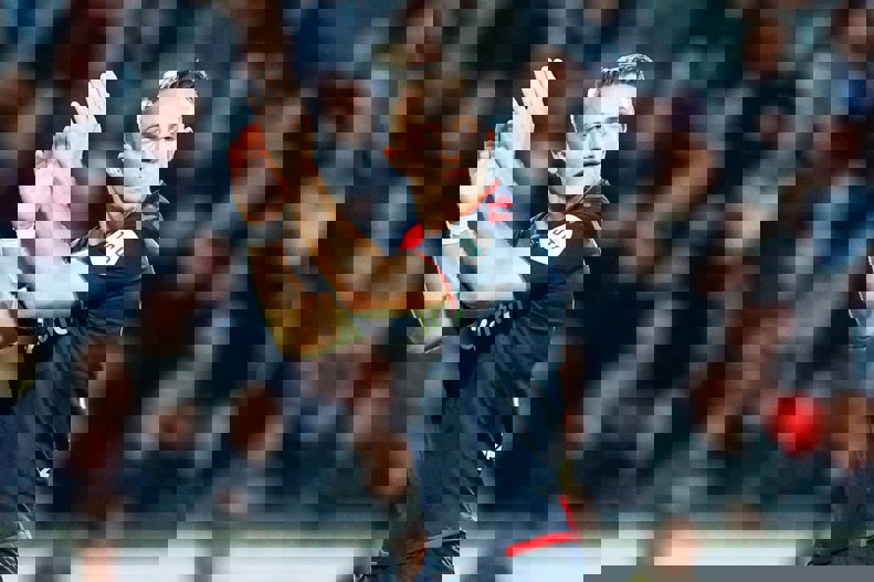 2207138