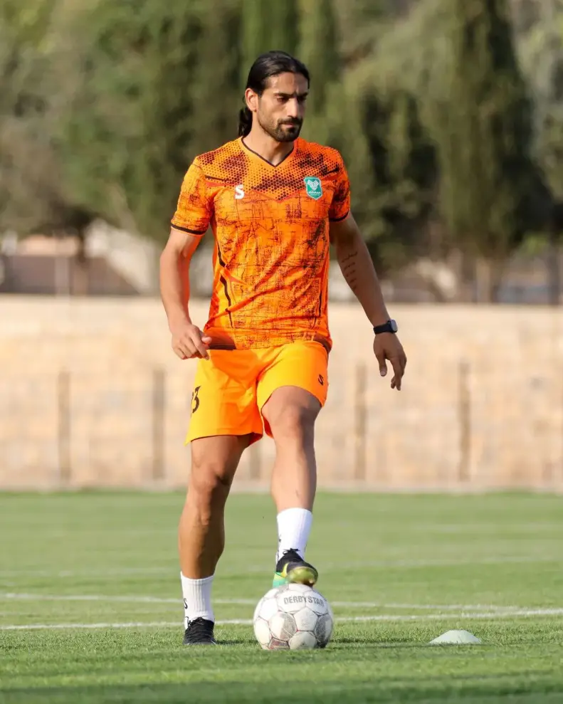 مدافع موردنظر پرسپولیس آفتابی شد (عکس) 2
