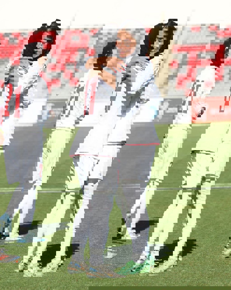 2207576