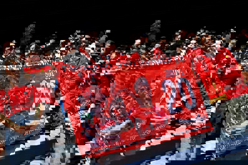 2207573
