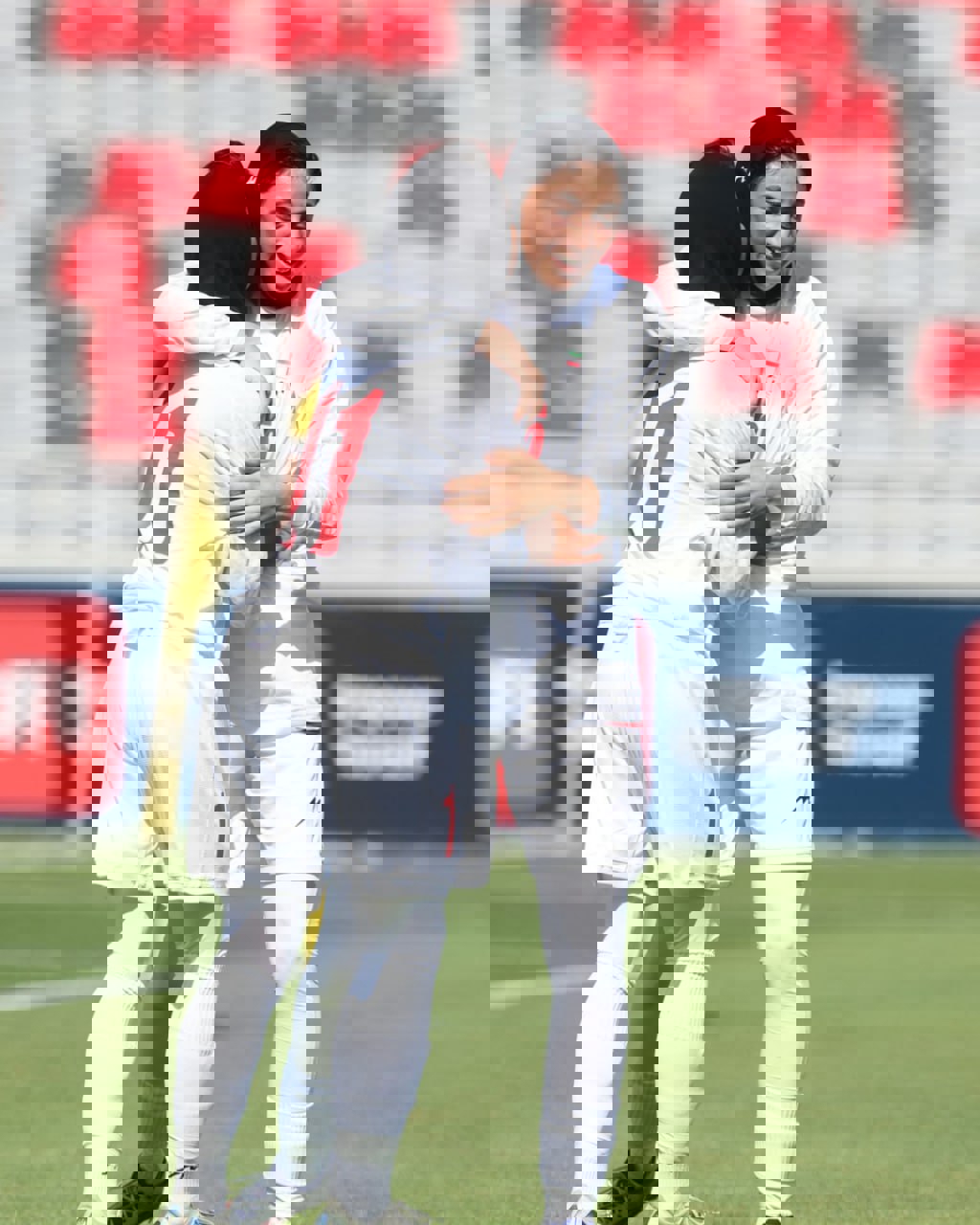 2207803